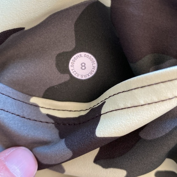 Lululemon Fast and Free camo leggings Sz 8 and 10 EUC - Picture 5 of 6